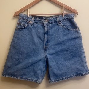 Vintage Levi’s 951 🧡 Orange Tag 🧡 Relaxed Fit Jean Shorts